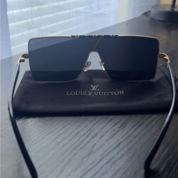 Louis Vuitton glasses. Just not the style glasses I prefer. - Picture 2 of 4